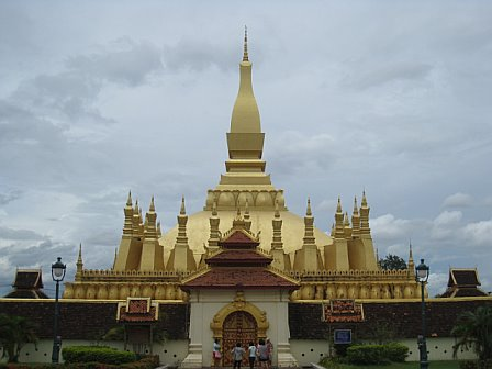 laos-stupa.bmp