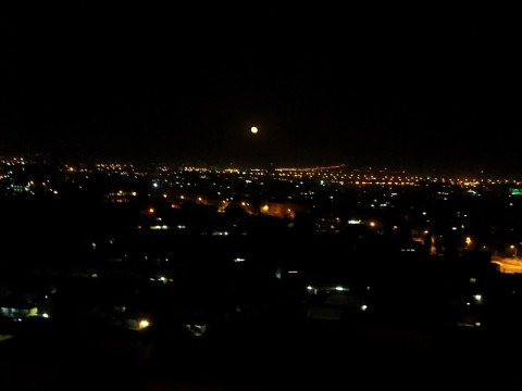iraq-full-moon-from-atop-hotel-roof.bmp