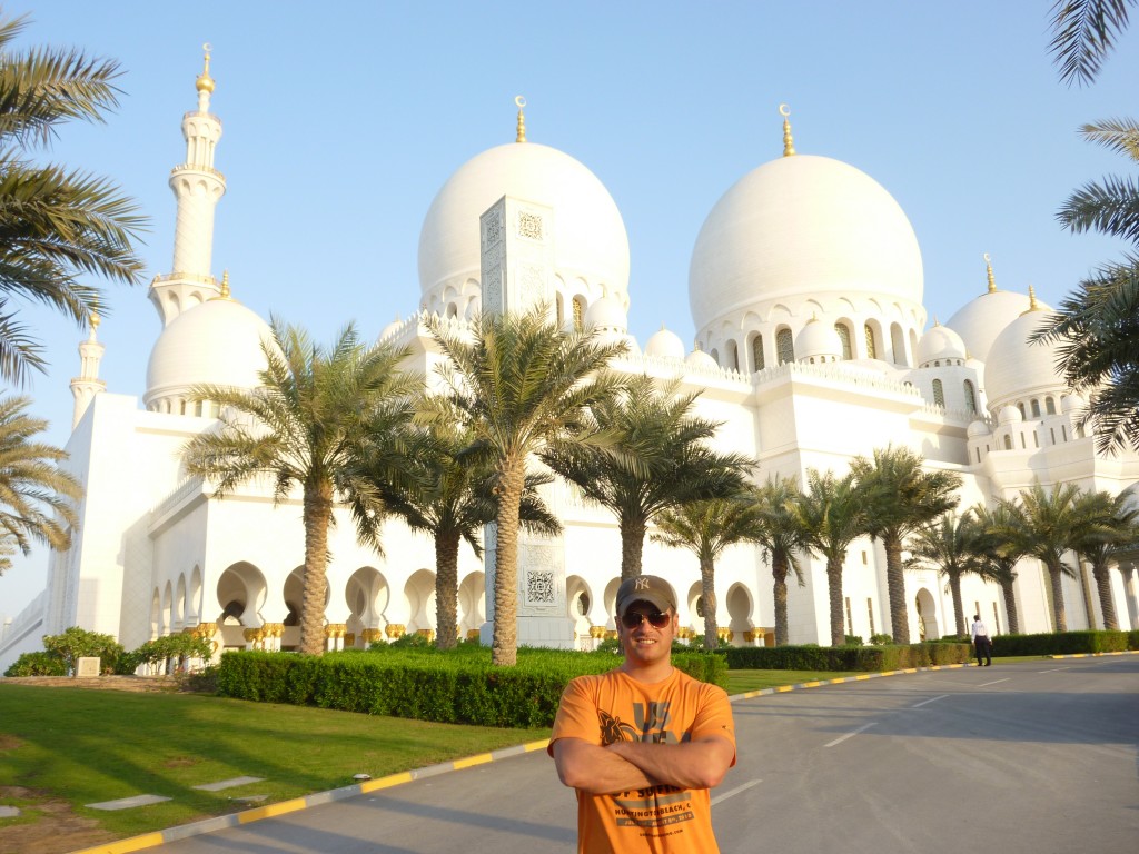 Lee ABbamonte, Grand Mosque, Abu Dhabi, UAE, Emirates, travel, Middle East