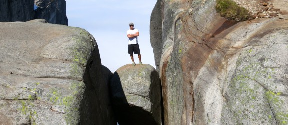 Lee Abbamonte, travel, Norway, Kjerag, Kjeragbolten