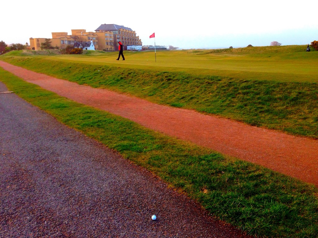 road hole, Scotland, St. Andrews, the Old Course at St. Andrews