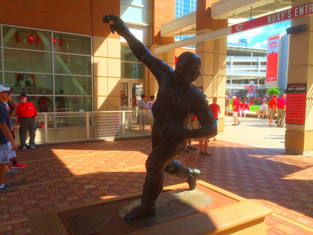 Johnny Bench Statue, Great American Ballpark