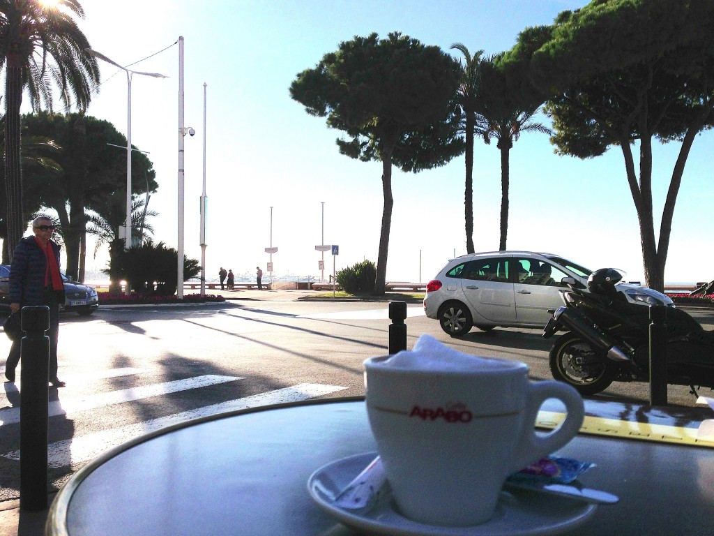 Cannes, coffee