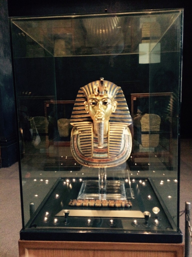 Egyptian Museum of Antiquities, King Tut mask, Cairo, Egypt