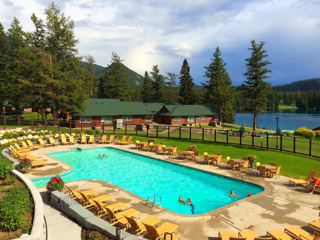 Fairmont Jasper Park Lodge, Jasper, Alberta, Canada, pool, lake