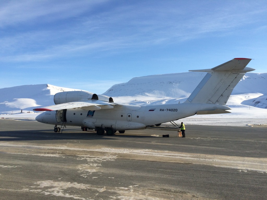 North Pole, The North Pole, How I made it to the North Pole, Antonov 74, Longyearbyen Airport