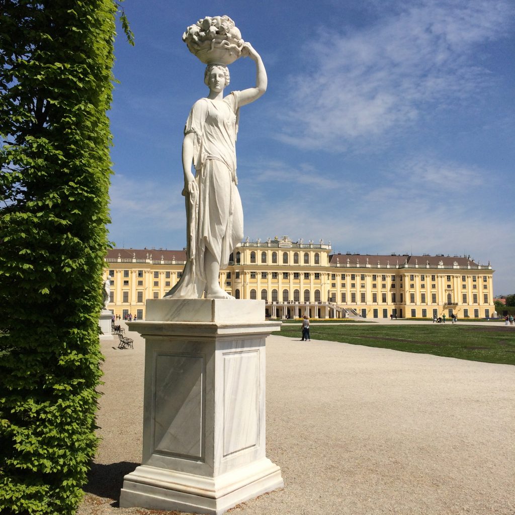 5 Awesome Things to do in Vienna, Austria, Vienna, Wien, Schoenbrunn Palace, statues