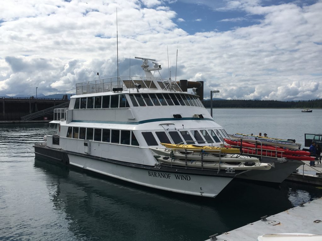 Day Cruise in Glacier Bay National Park, Glacier Bay National Park, Alaska, Gustavus, Margerie Glacier, boat