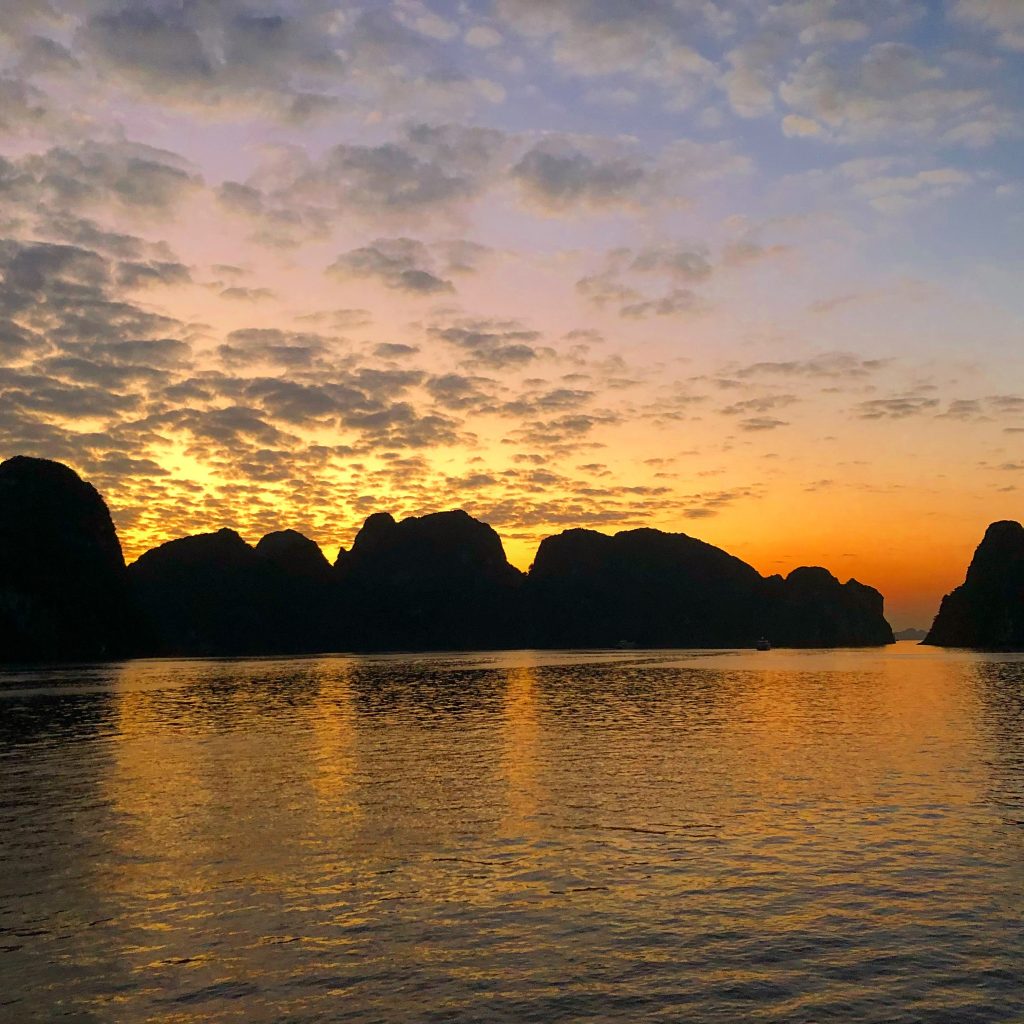 Sunset in Ha Long Bay is a magical thing