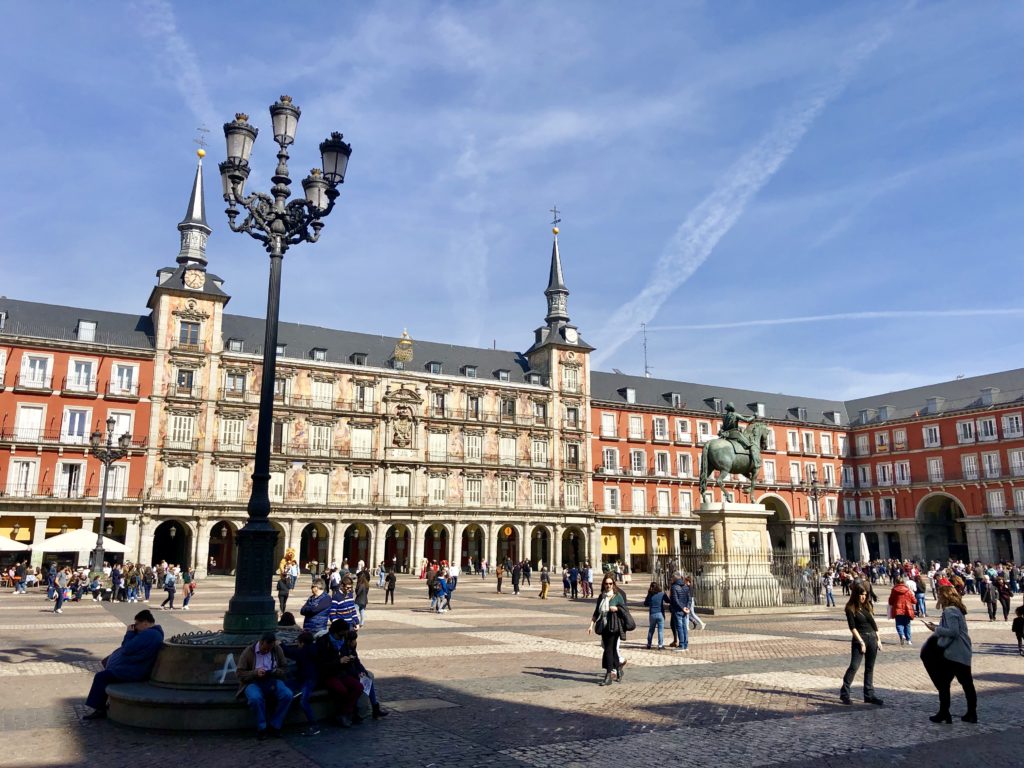 Madrid, Plaza Mayor, 5 Awesome Things to do in Madrid