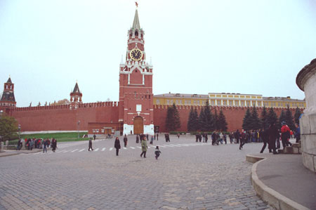 red_square_kremlin_clock.bmp