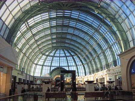 mall-of-the-emirates-atrium.bmp