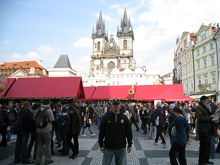 old-town-square-in-prague.bmp