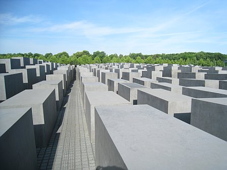 berlin-holocaust-memorial.bmp