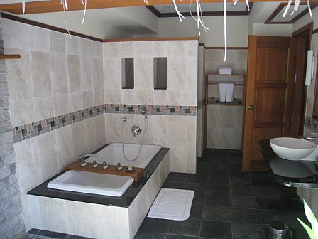 maldives-bathroom.bmp
