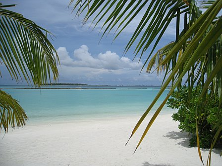 maldives-outside-my-bungalow.bmp