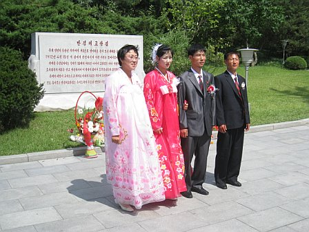 dprk-wedding.bmp