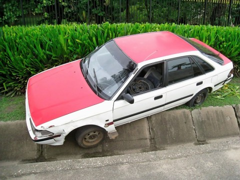 gabon-car-accident.bmp