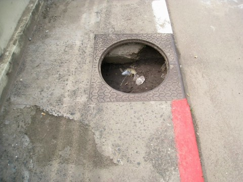 gabon-manhole-missing.bmp