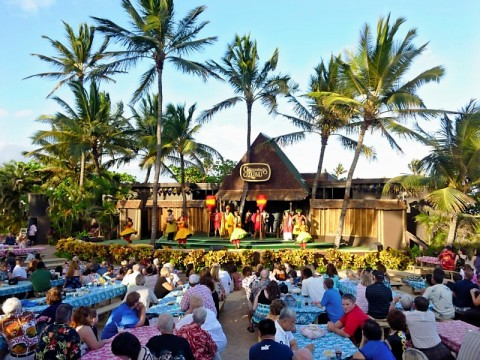 hawaii-germaines-luau.bmp