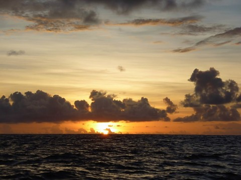 tokelau-sunset-1.bmp