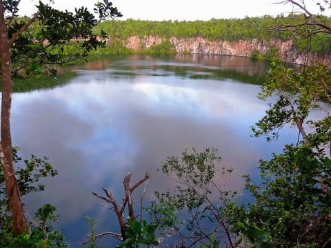 wallis-crater-lake.bmp