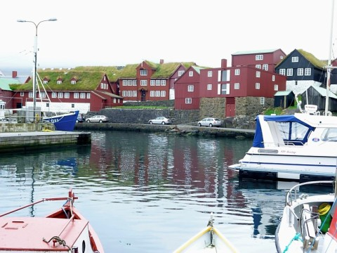 faroes-torshavn-parliamnet.bmp