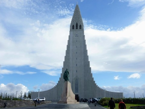 iceland-church.bmp