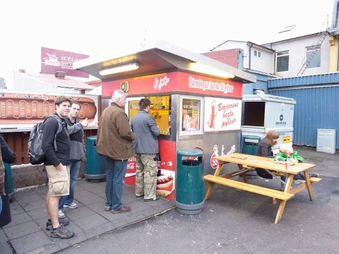 iceland-hot-dog-stand.bmp
