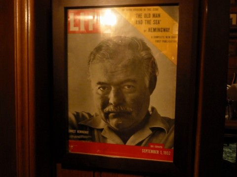 p2010-hemingway-bar-pic.bmp