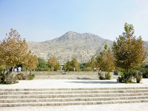 kabul-baburs-gardens-1.bmp