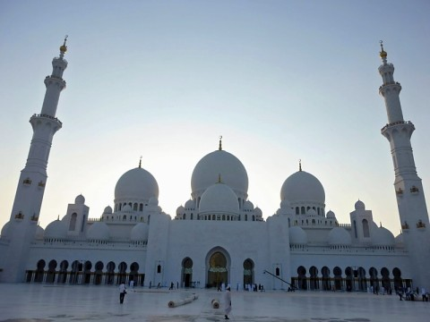 abu-inside-mosque-floor.bmp