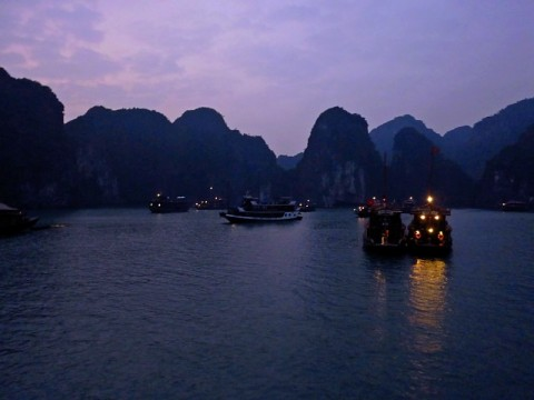 halong-dawn-1.bmp