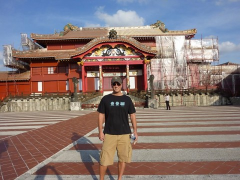 oki-shurijo-castle-main-palace-and-me.bmp