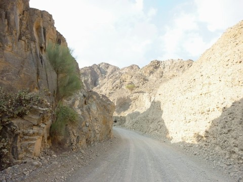 oman-madha-road.bmp