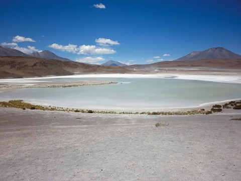 bolivia-laguna.bmp