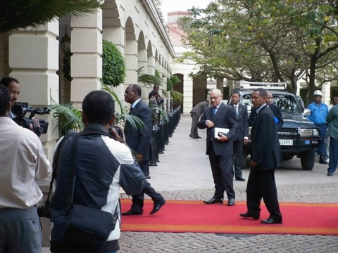 addis-cote-divoire-president.bmp