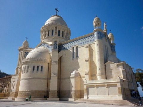 alg-cathedral.bmp