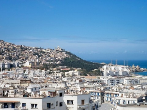 alg-city-view-toward-cathedral.bmp