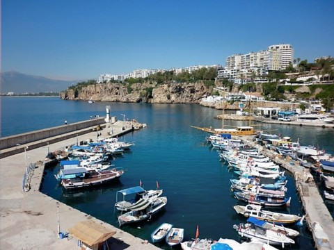 antalya-marina-2.bmp