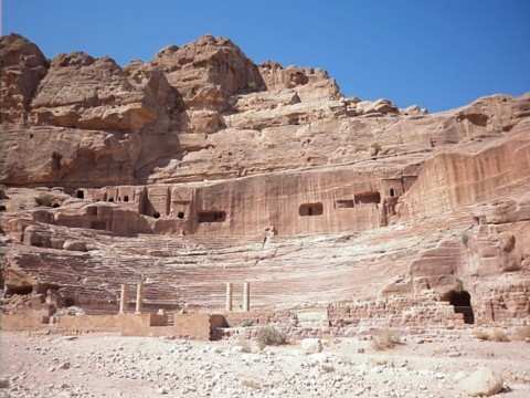 petra-ampitheatre.bmp