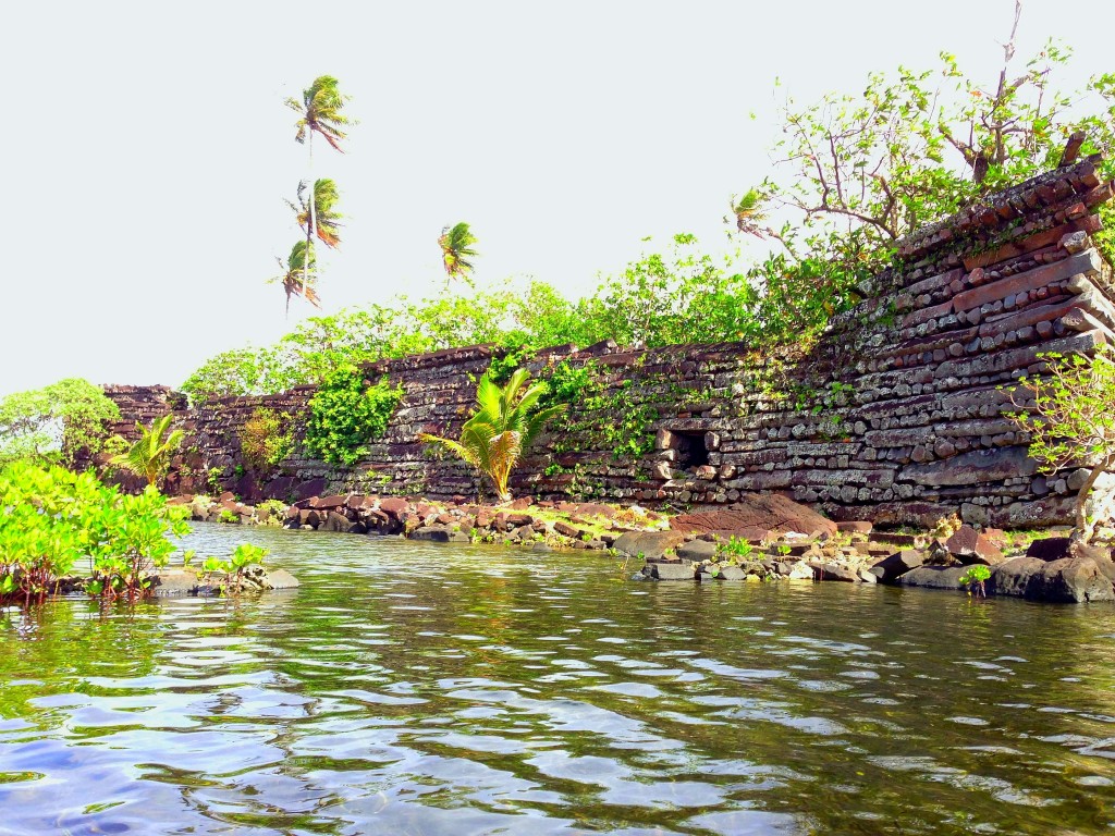 Pohnpei, Micronesia, FSM, Federated States of Micronesia, Nan Madol, kayak, archaeological site