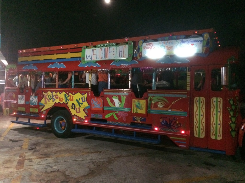 Kukoo Ku Nu Ku, bus, Aruba