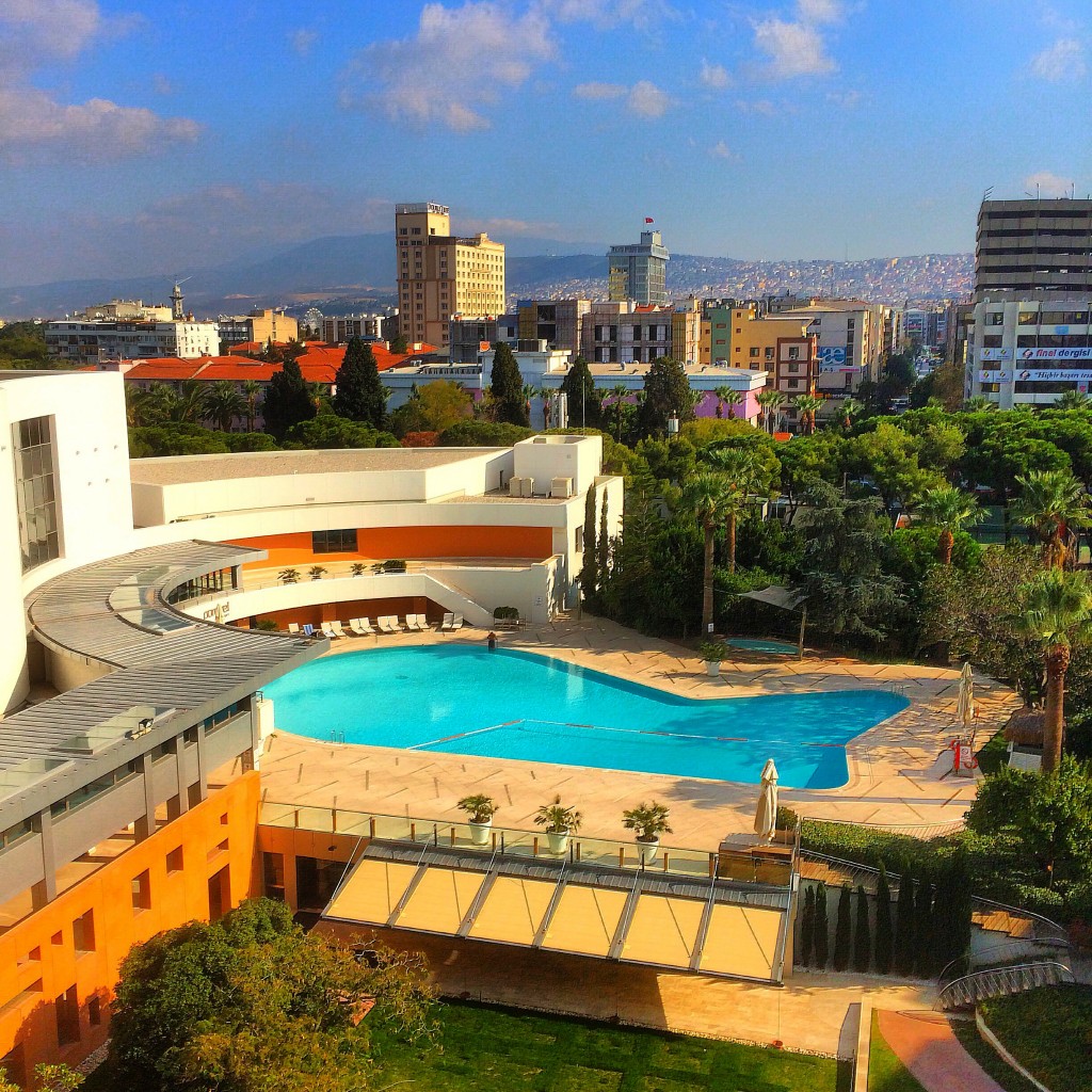 Swissotel pool, Swissôtel Büyük Efes, Swissotel Buyuk Efes, Swissotel, Izmir