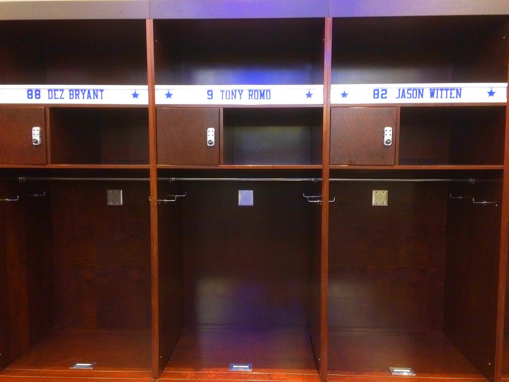 Locker room, Dallas Cowboys, Tony Romo