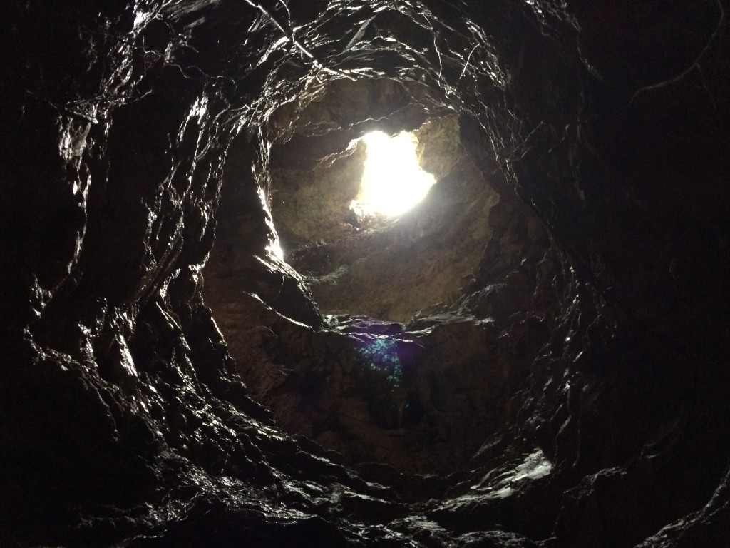 Nauru, caves, hole