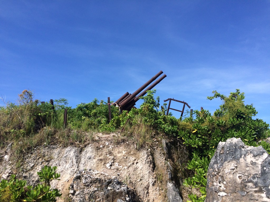 Nauru, bomber track, Japanese artillery