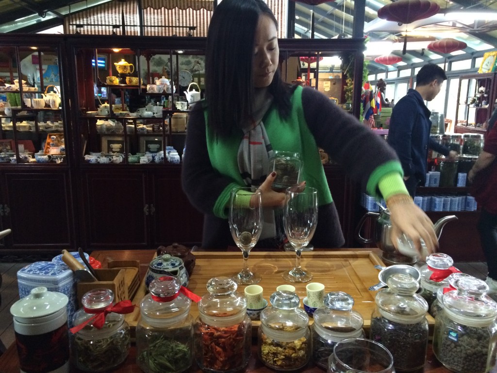 Yu Garden, tea ceremony, Shanghai, China