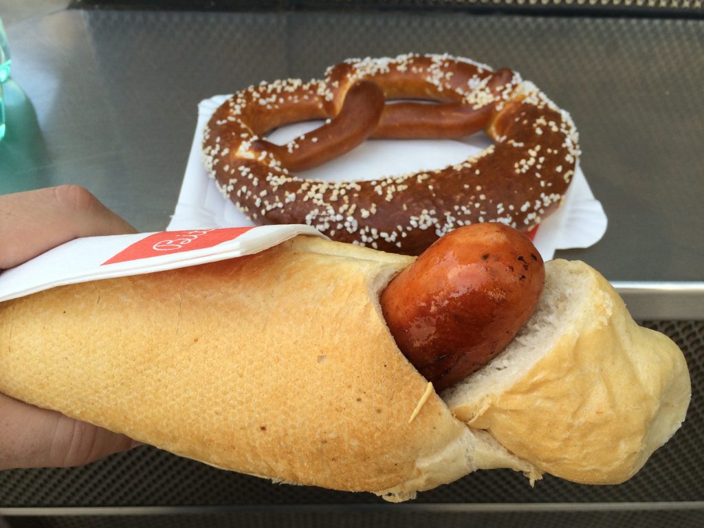 5 Awesome Things to do in Vienna, Austria, Vienna, Wien, sausage, pretzel