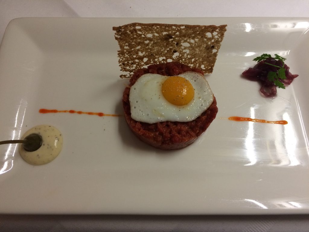 5 Awesome Things to do in Vienna, Austria, Vienna, Wien, beef tartar